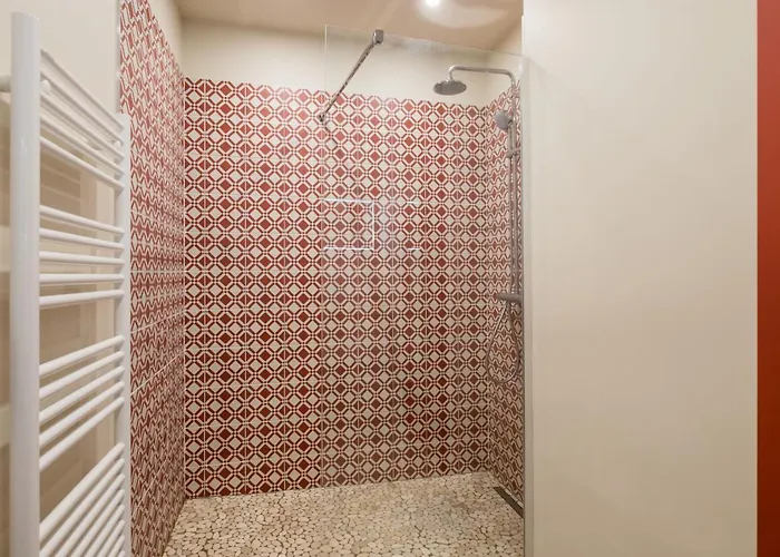 - Renovated Floor